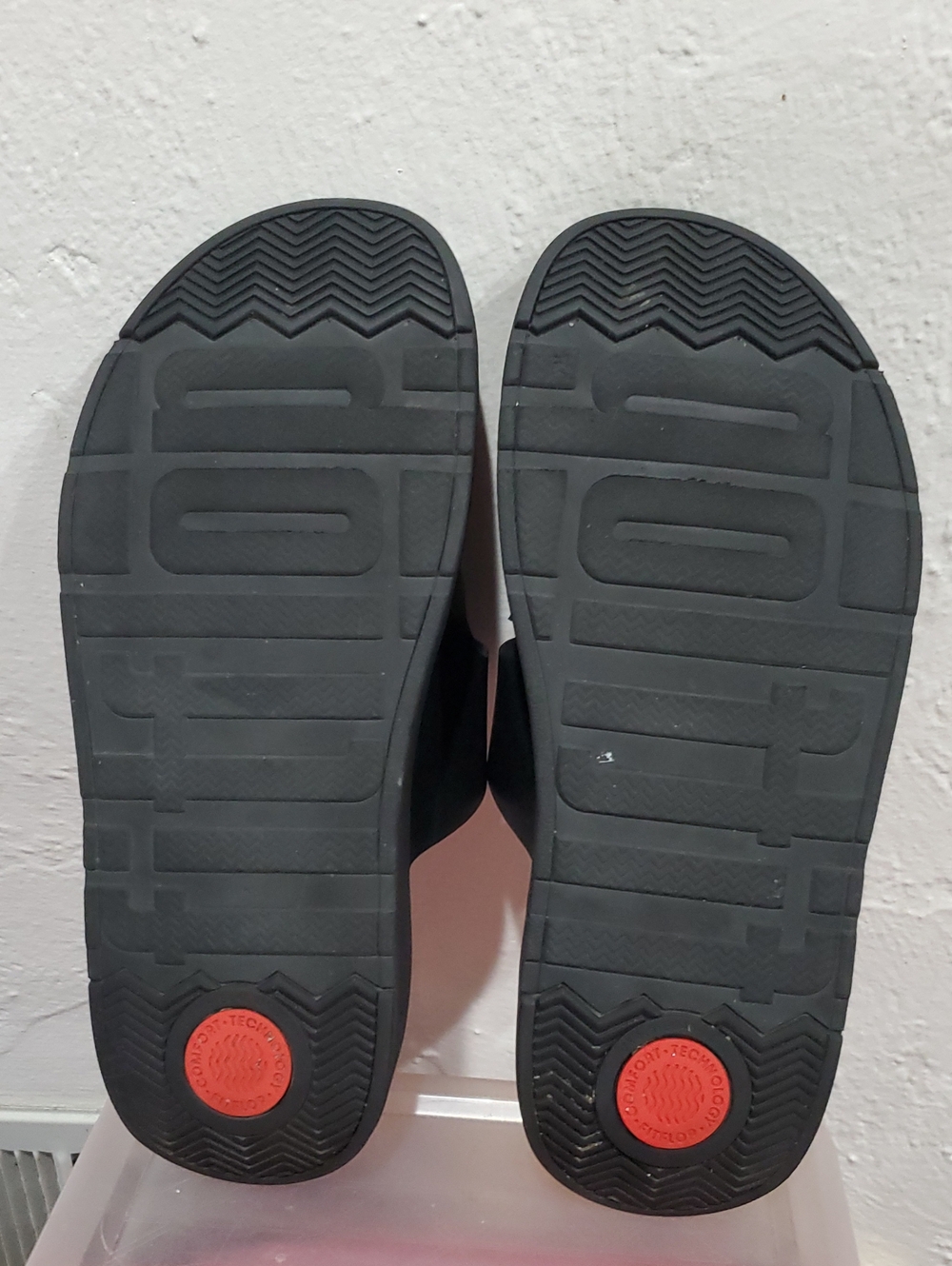 Fitflop GEN-FF Buckle Two-Bar Leather Slides In Black Size 8.5 - Picture 12 of 15